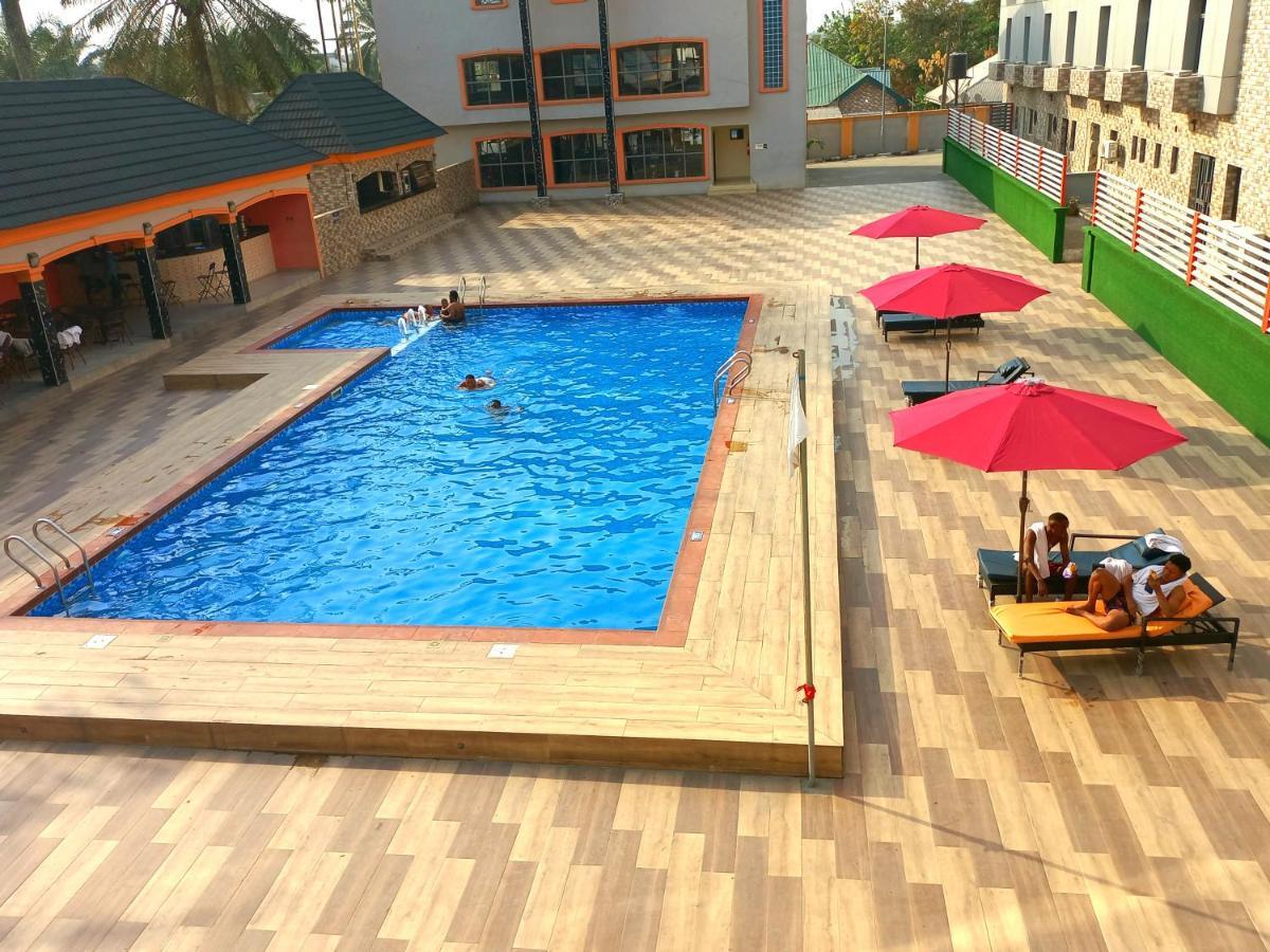 Wetland Hotel Ughelli 外观 照片