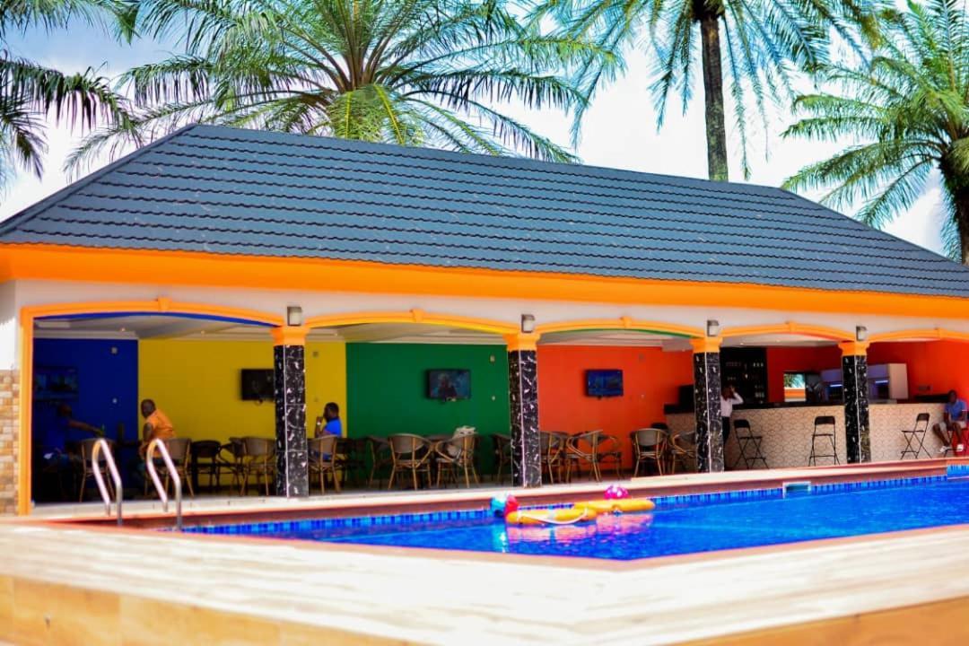 Wetland Hotel Ughelli 外观 照片